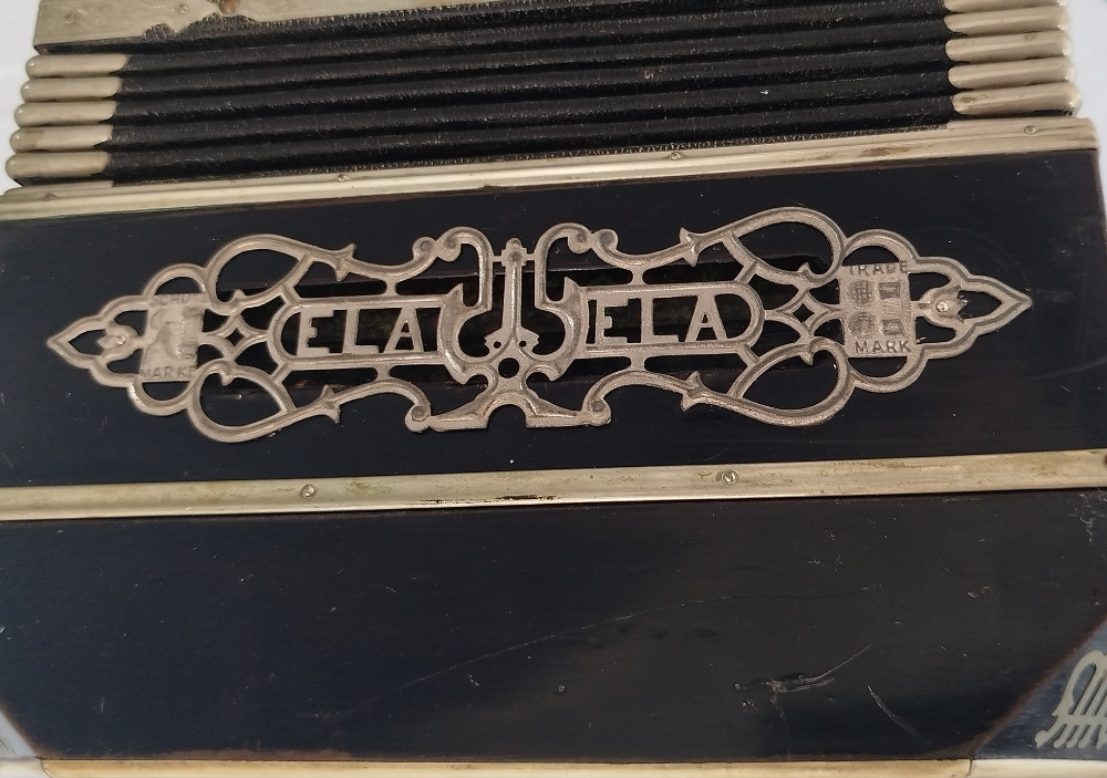 ELA ELA BANDONEON stara harmonika ORIGINALNI KOFER antika raritet