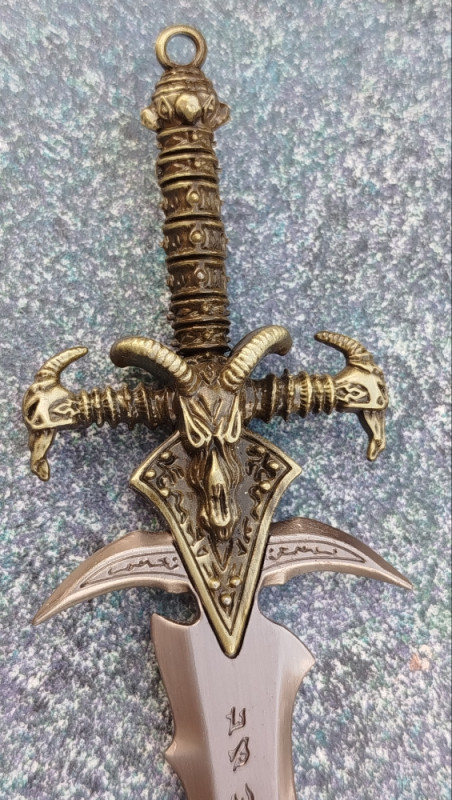 World of Warcraft Frostmourne Mač mini replika u futroli