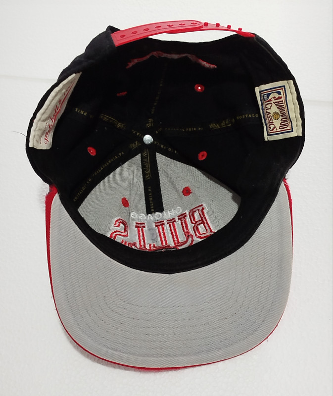 Kačket Kapa Chicago Bulls NBA Mitchell & Ness