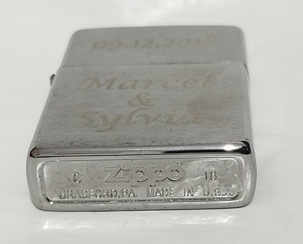 Zippo upaljač  original, graviran Made in USA u kutiji