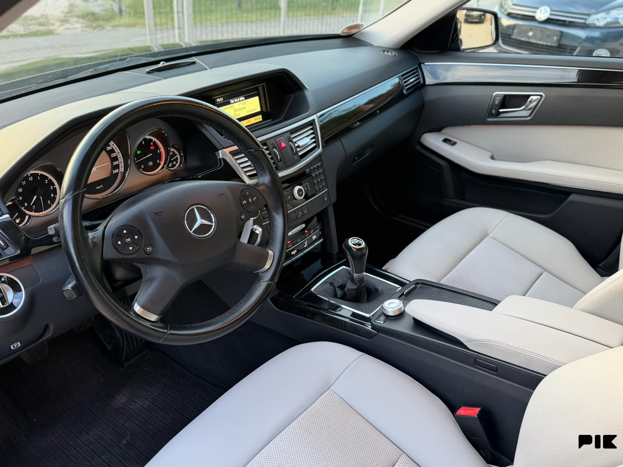 Mercedes E 220 125Kw Avangard 2011 God Top stanje