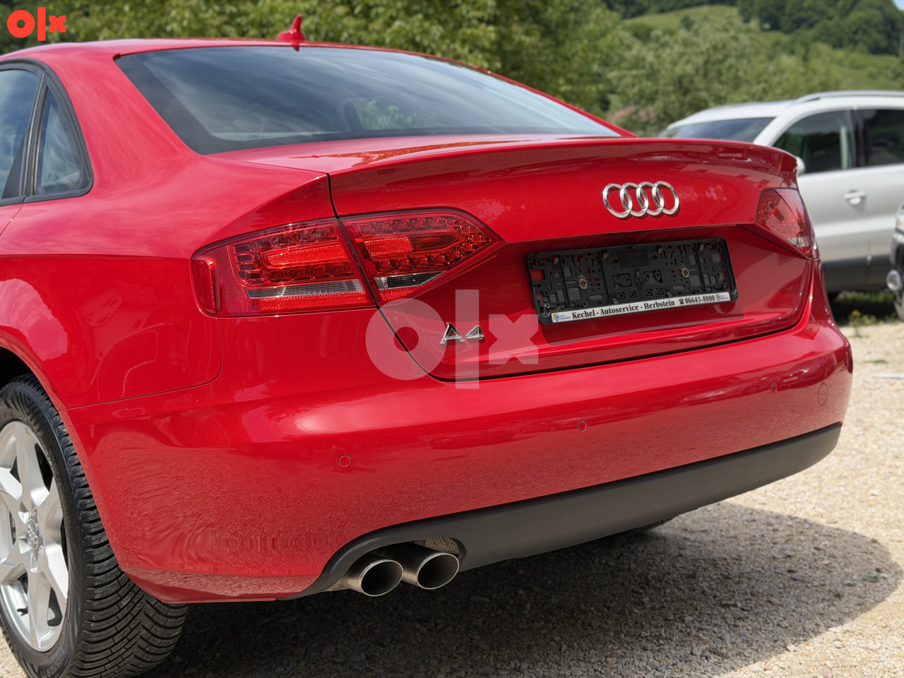 Audi A4 B8 2.0 Tdi 105KW  2011 Automatik Limuzina Led Top stanje