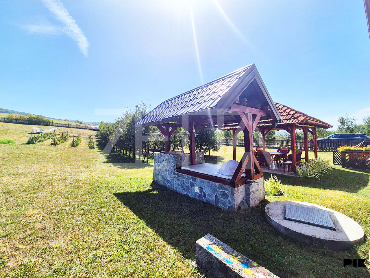 Kuća 160 m2 sa zemljištem 6.132 m2, Breza - ZettaNekretnine