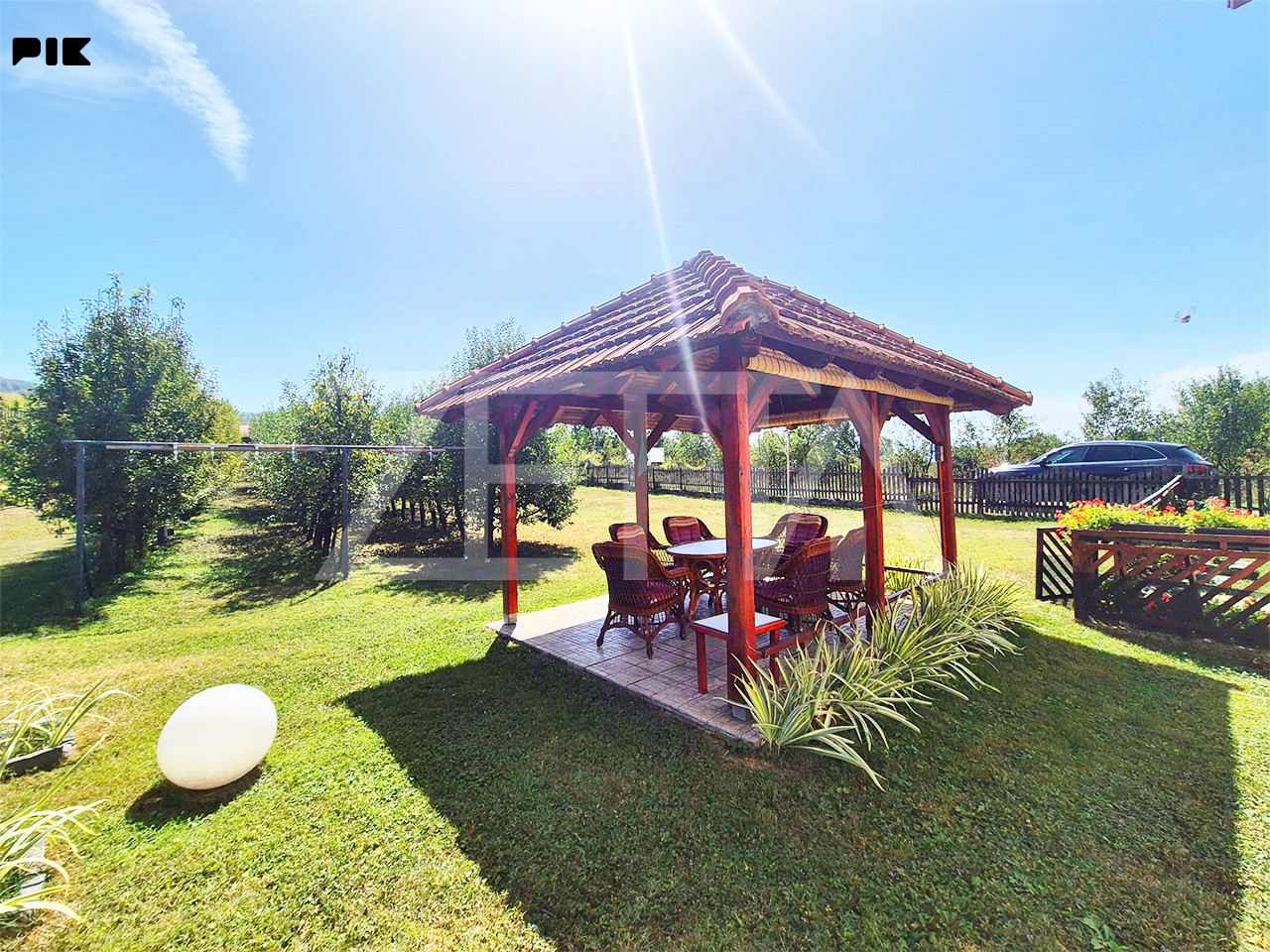 Kuća 160 m2 sa zemljištem 6.132 m2, Breza - ZettaNekretnine