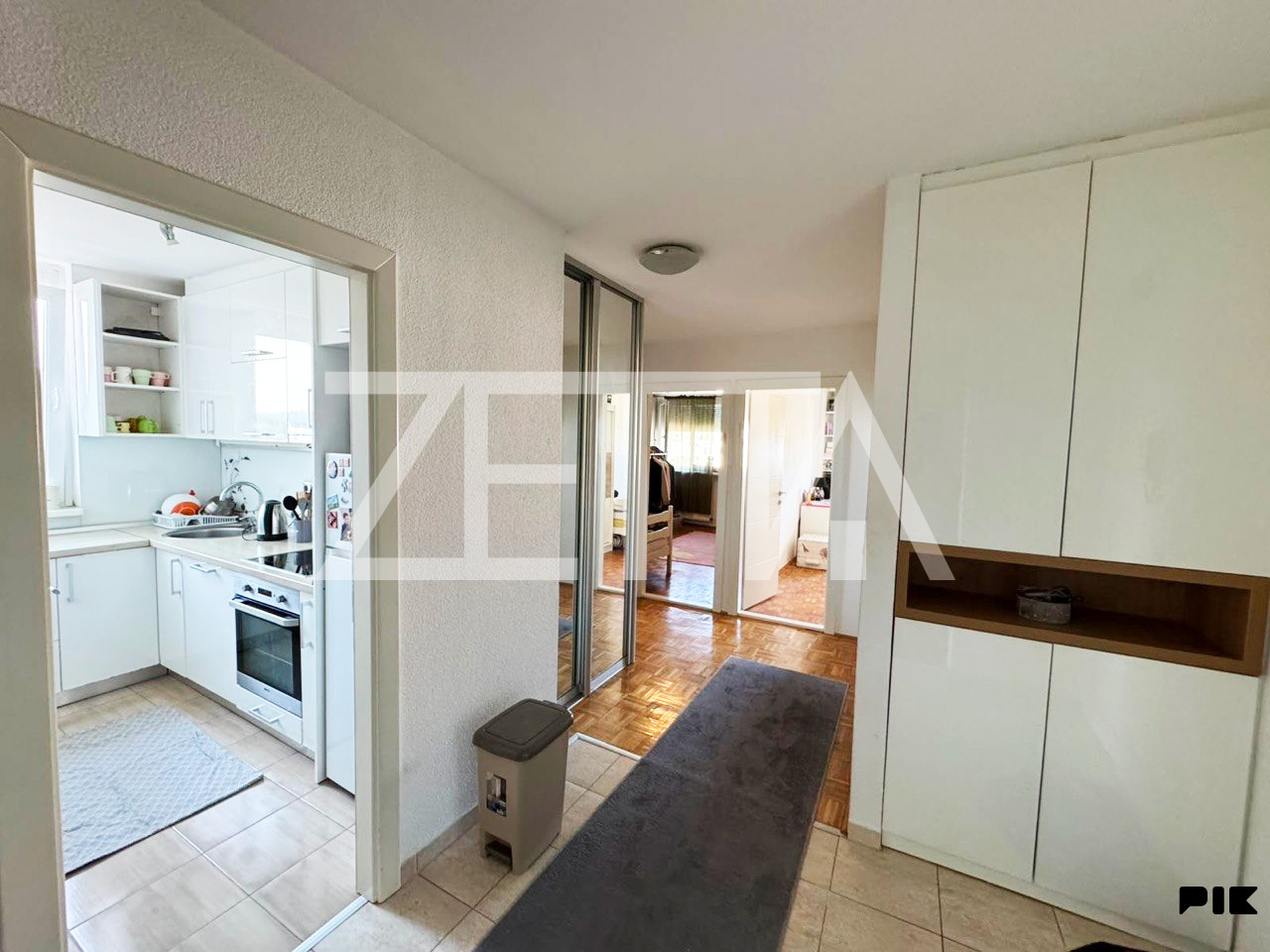 Trosoban stan 64m2, Alipašino - ZettaNekretnine