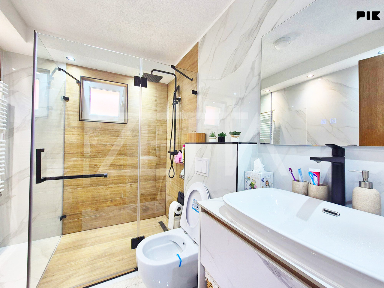 Kuća 160 m2 sa zemljištem 6.132 m2, Breza - ZettaNekretnine