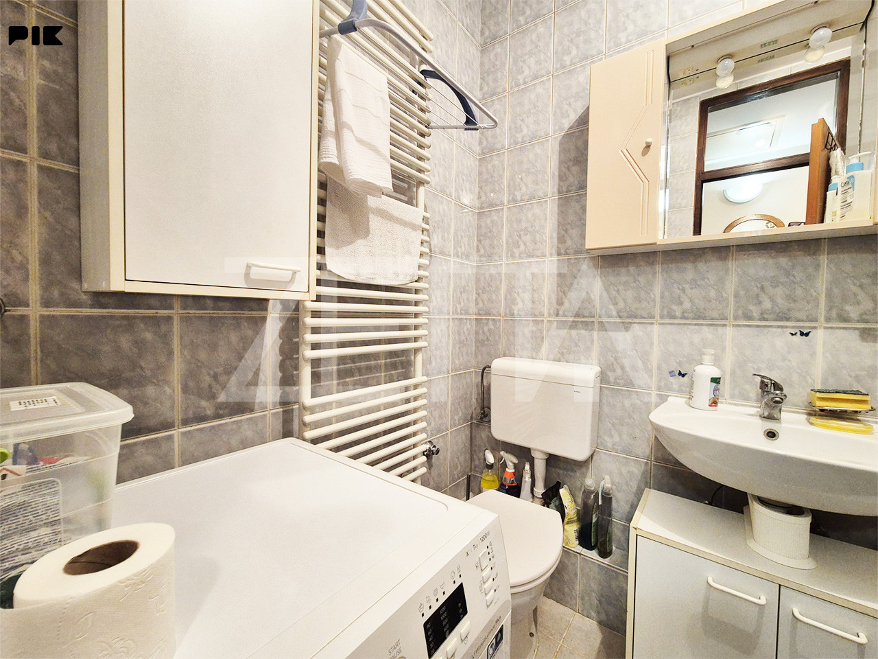 Trosoban stan, Višnjik, 65 m2 - ZettaNekretnine