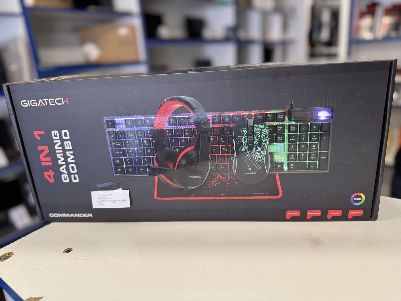 Gaming set slusalice tastatura mis podloga