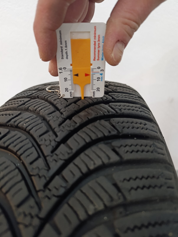 GUME HANKOOK 185/65R15 185 65 15 WINTER I*CEPT DOT 3721 4 KOMADA