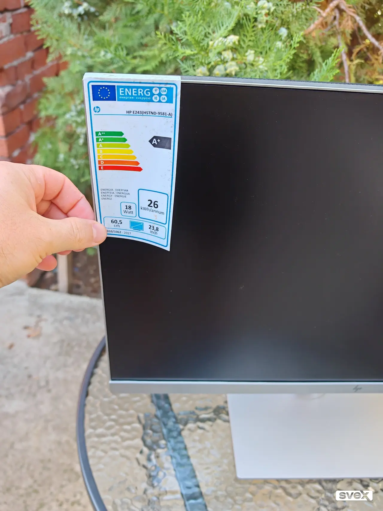Monitor HP EliteDisplay E243 24" IPS Full HD - MINT stanje