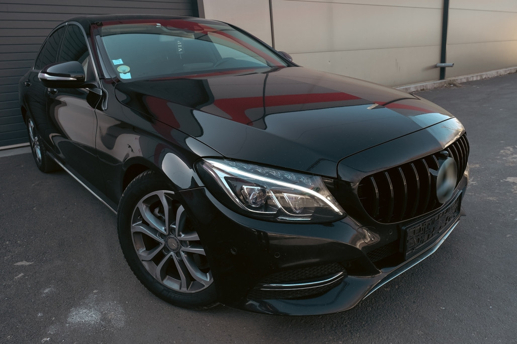 Prednja maska grill za Mercedes C-Klasa (2014-2018)
