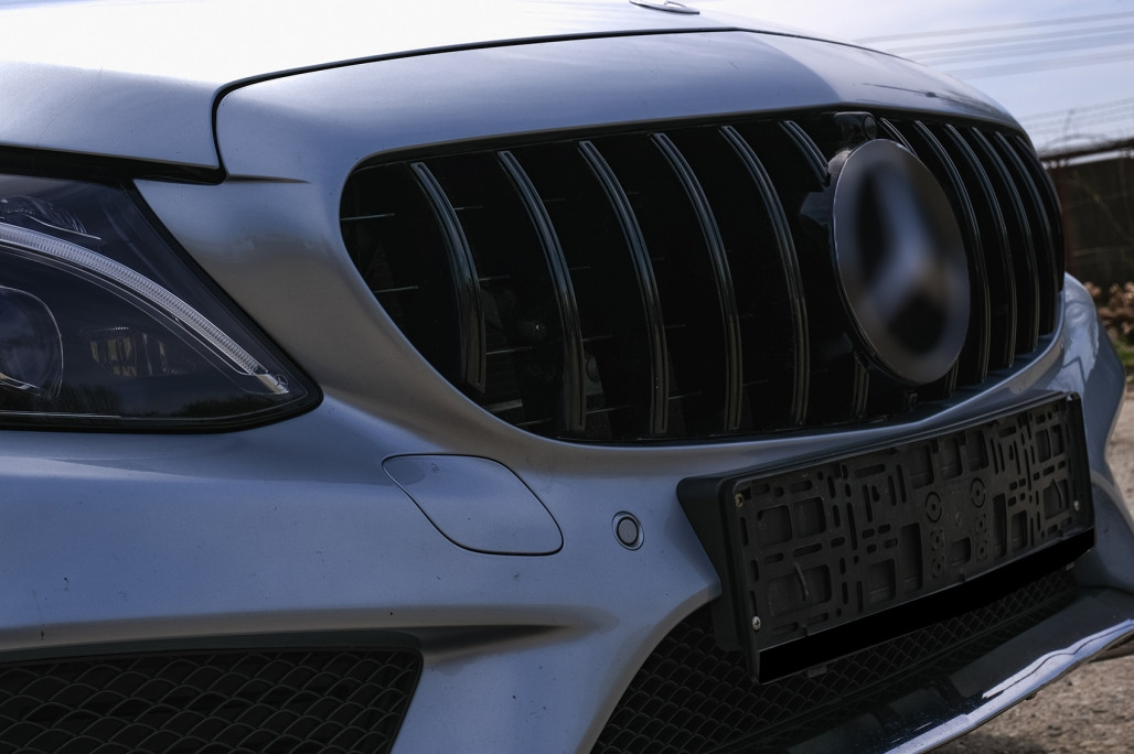 Prednja maska grill za Mercedes C-Klasa (2014-2018)
