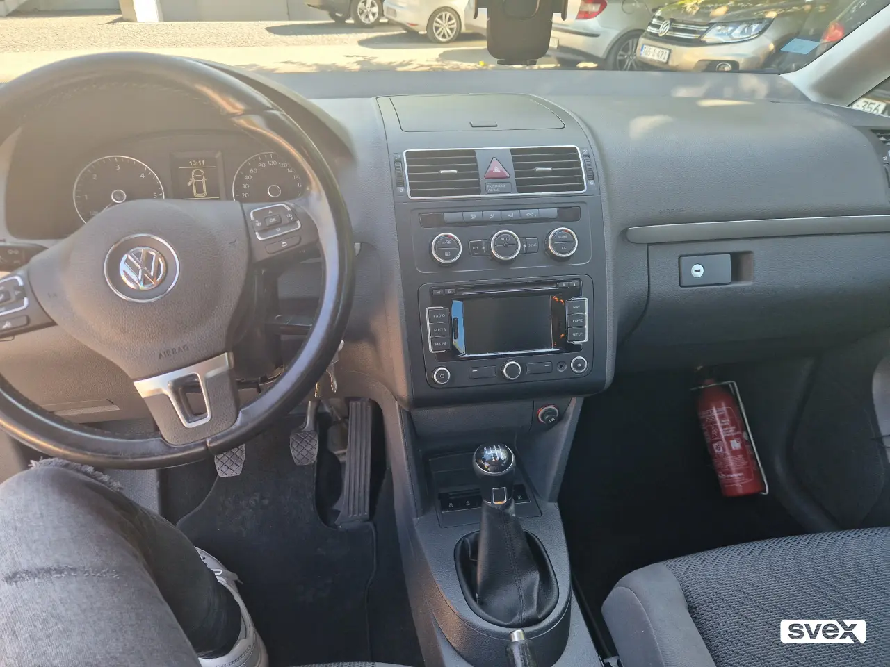Volkswagen Touran 1.6 TDI 7 sjedala,climatronic,tempomat