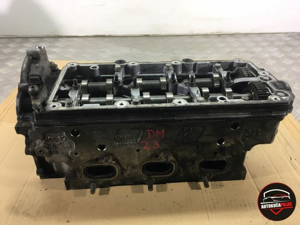 GLAVA MOTORA AUDI A4 B8 07-15 1059354BF DM23 3.0TDI DESNA