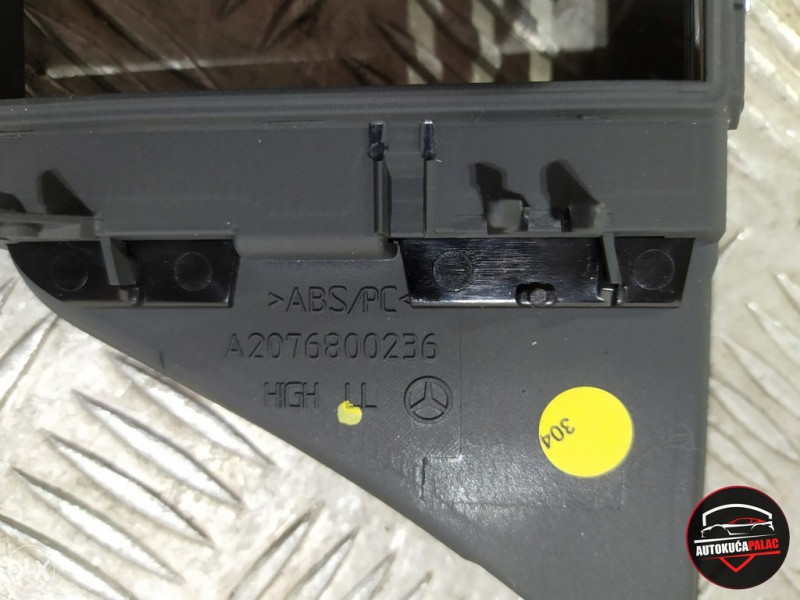 BLENDA OKO DISPLAY-A Mercedes W207  A2076800236 F10130