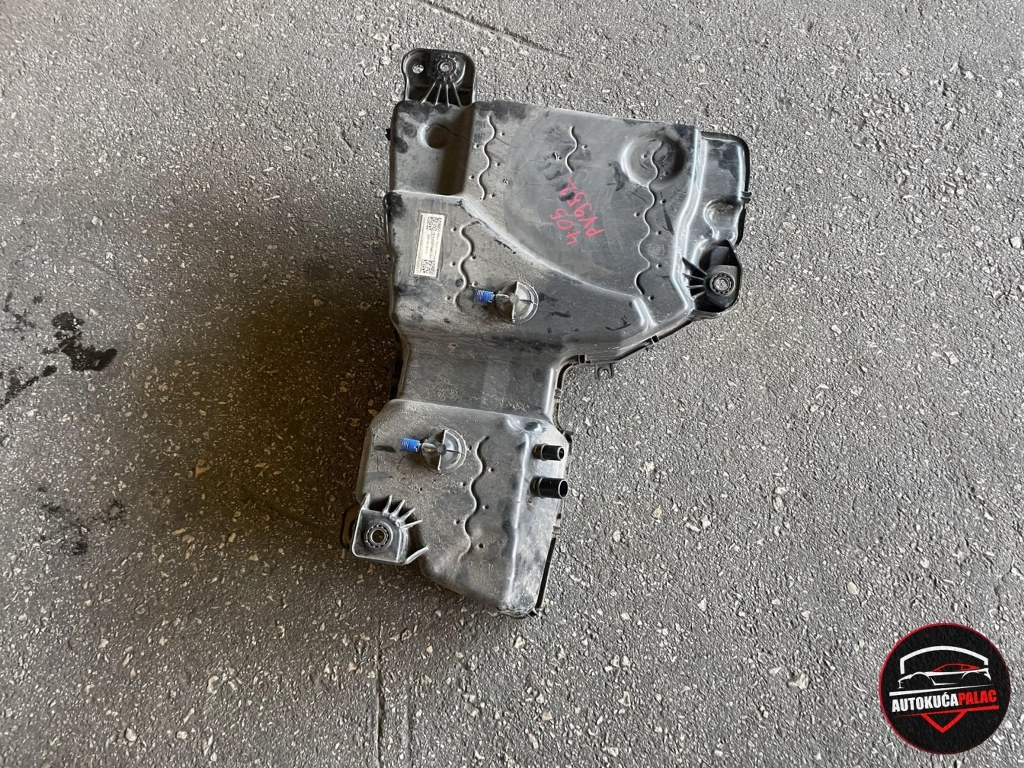 REZERVOAR ADBLUE	VW	TIGUAN	16-24	5QF131877H	PV952