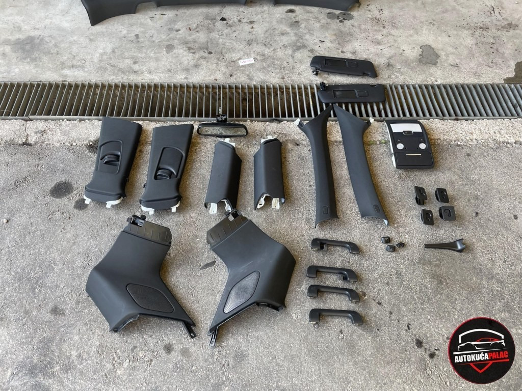 KROVNI TAPACIRUNG AUDI Q5 08-17  495-407 CRNI KOMPLET