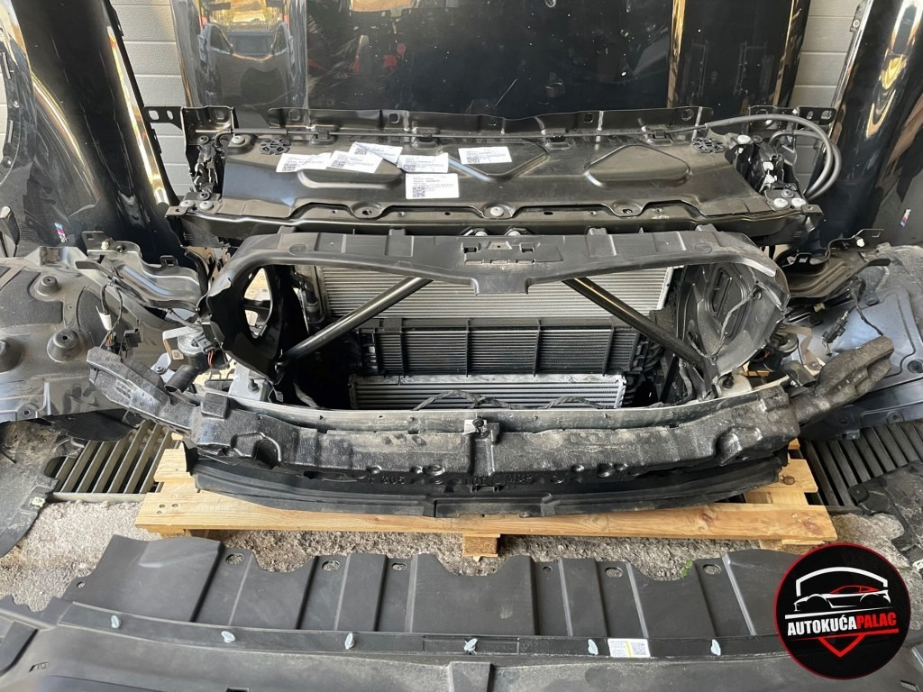 PREDNJI KRAJ BRANIK HAUBA BMW G05 X5 M   527-3