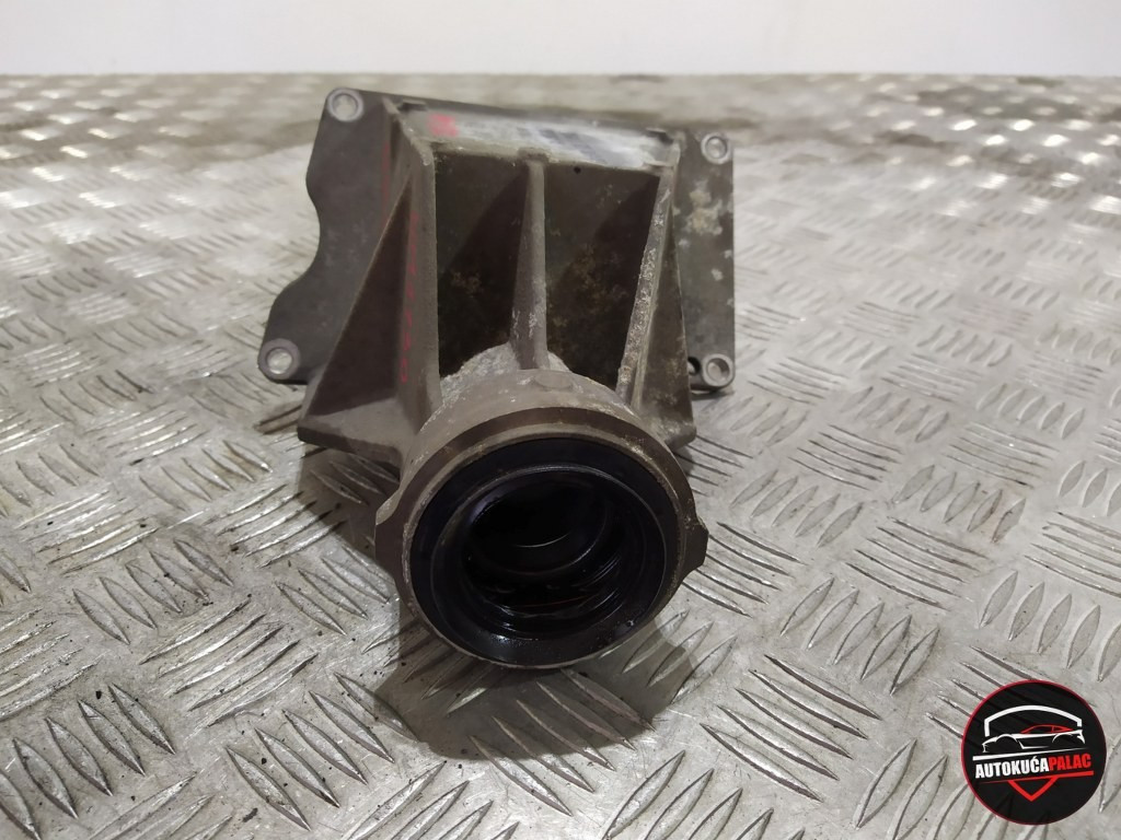 NOSAČ POLUOSOVINE 	MOTORA	BMW	E84 X1		7575061	NM1130