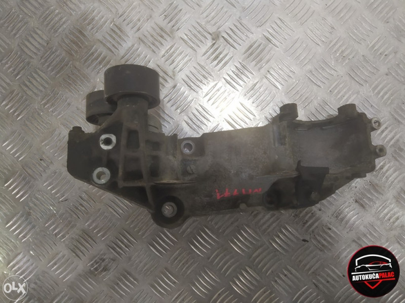 NOSAČ ALTERNATORA Renault MASTER 2012 117103703R NM771