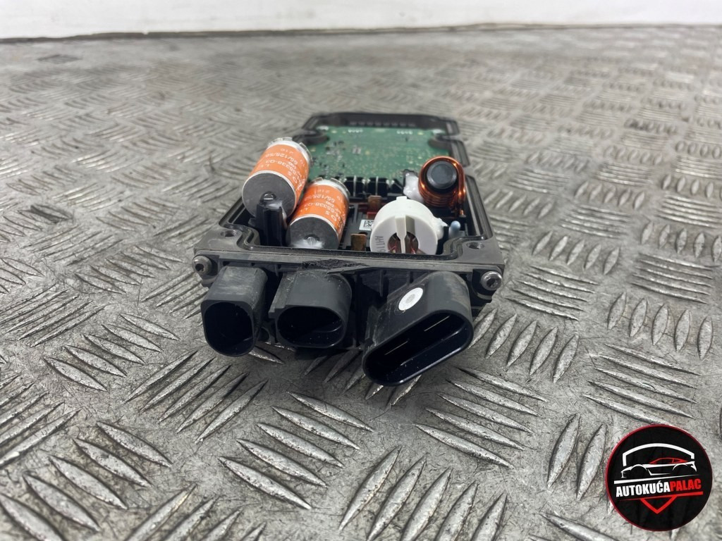 ELEKTRONIKA MOTORIĆA LETVE VOLANA VW TOUAREG CR 4N0909144E 17598E