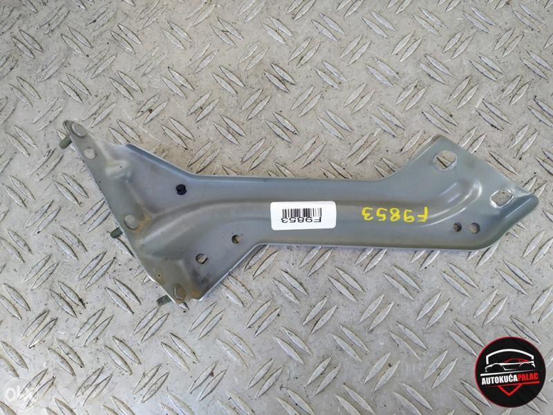 NOSAČ BLATOBRANA LIJEVI Audi Q5 08-17 8R0821135 F9853