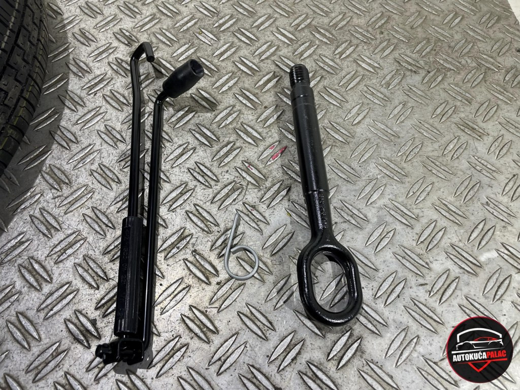 REZERVNA FELGA GUMA VOLKSWAGEN GOLF 8 VIII 412-266 18"