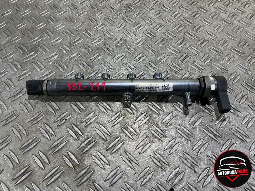 SENZOR PRITISKA GORIVA MERCEDES W213 A6540780049 532-211