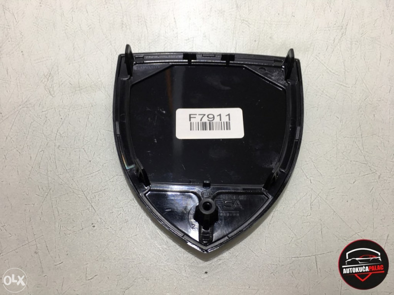 Znak Peugeot 308 21- 9837101480 F7911 NOVO