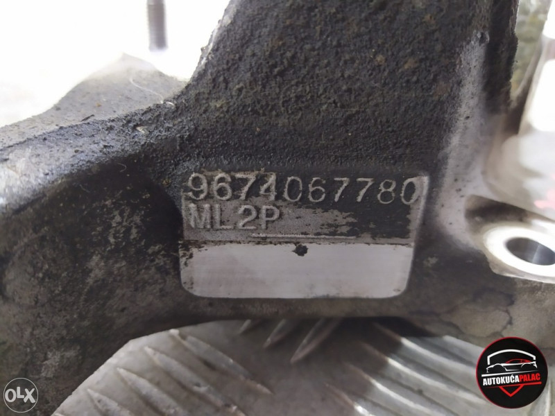 NOSAČ POLUOSOVINE Peugeot 308 13-21 9674067780 324-44