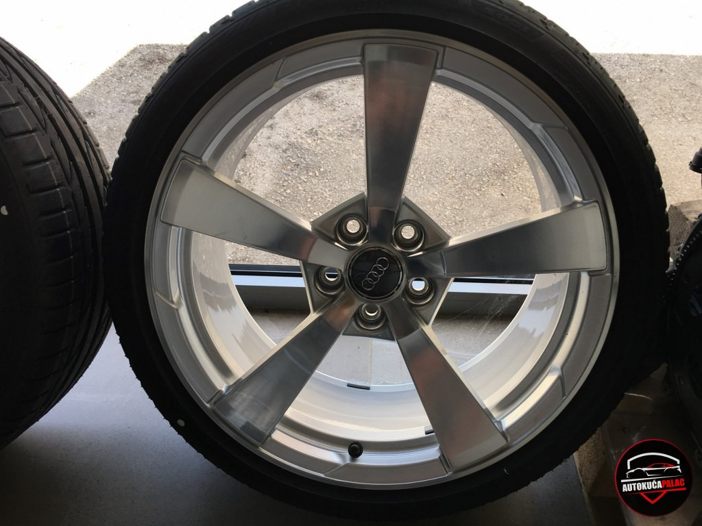 FELGE AUDI TT A3 RS3 S3 19" 5X112 ET52 8S0601025AQ FE623