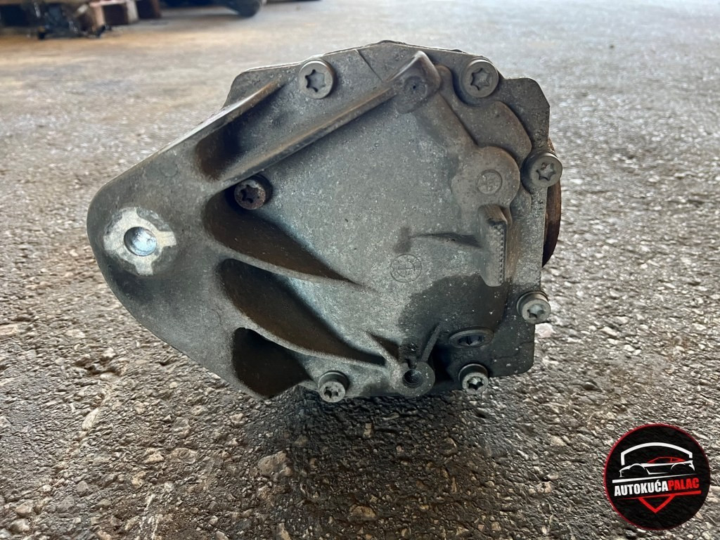 ZADNJI DIFERENCIJAL BMW F30 F31 3  8485723 523-155 2.0D