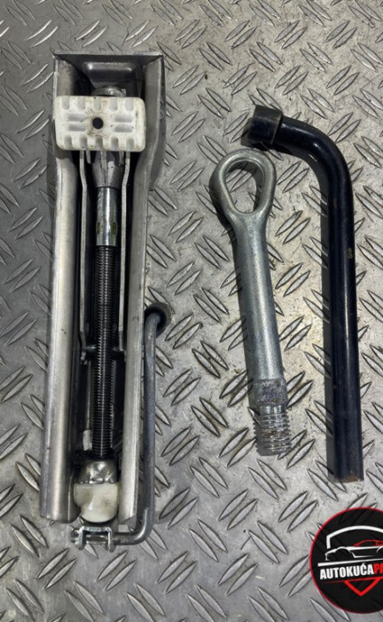 REZERVNA FELGA GUMA 16" MERCEDES W204 C-KLASA 420-191