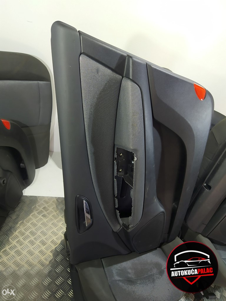 UNUTRAŠNJOST I SJEDIŠTA SICEVI FIAT BRAVO 2009 U65
