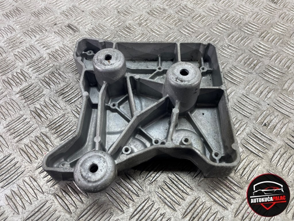 NOSAČ AKUMULATORA NISSAN QASHQAI J11 13-21 64866-4EF0A 519-413-1