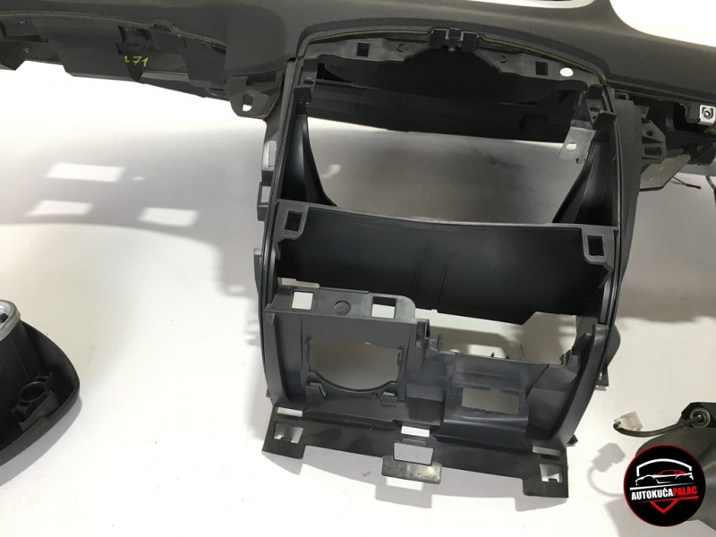 Instrument tabla KOMPLETNA Renault CLIO 2005-2014 TA71