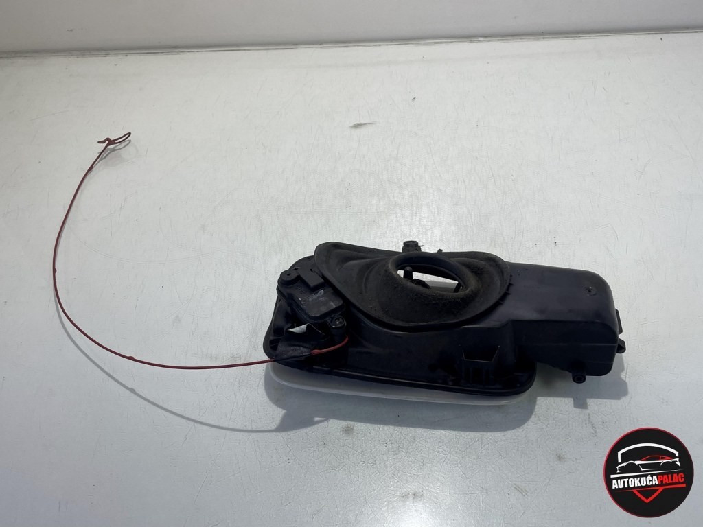 POKLOPAC REZERVOARA AUDI A3 8V 12-20 8V4809906 465-302