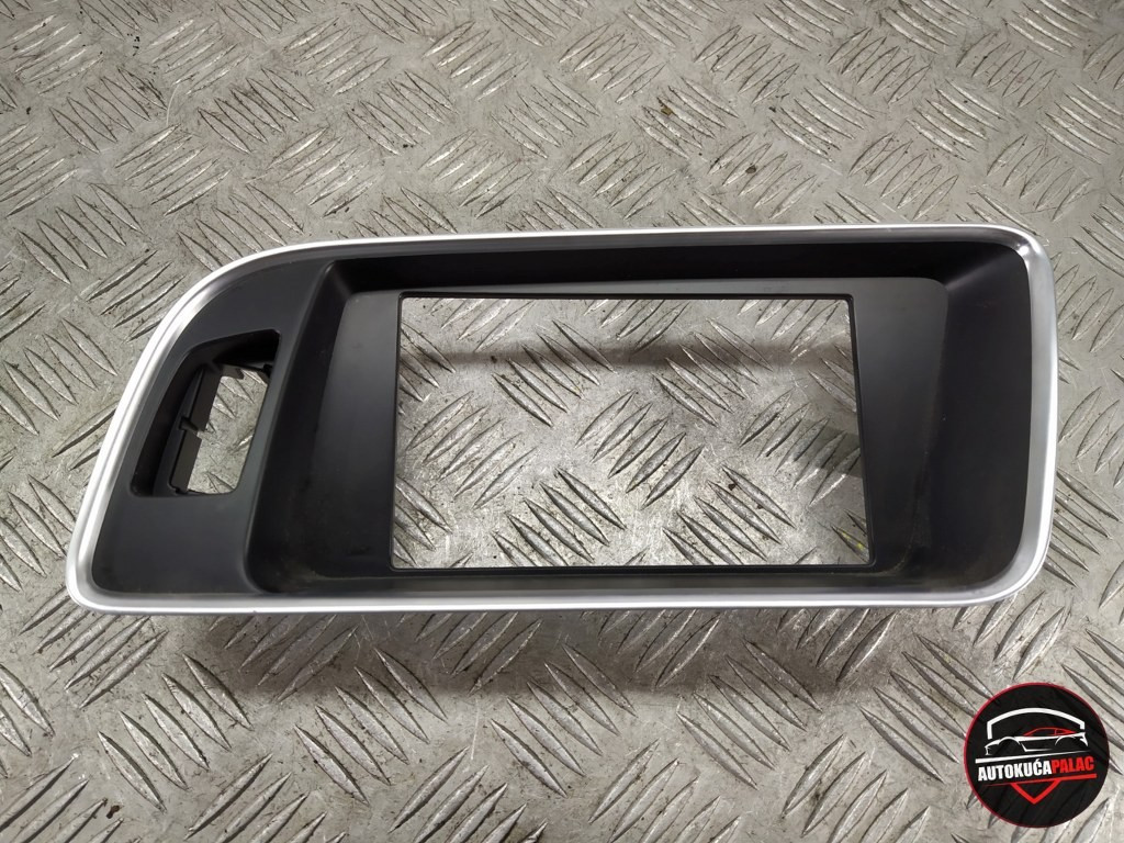 BLENDA OKO DISPLAY-A 	AUDI	Q5	08-17		407-85