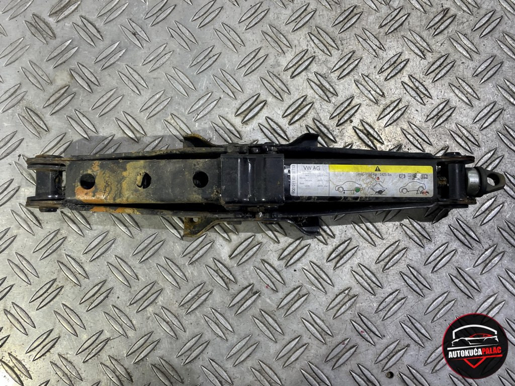 REZERVNA FELGA GUMA VOLKSWAGEN GOLF 7 VII 361-304 15"