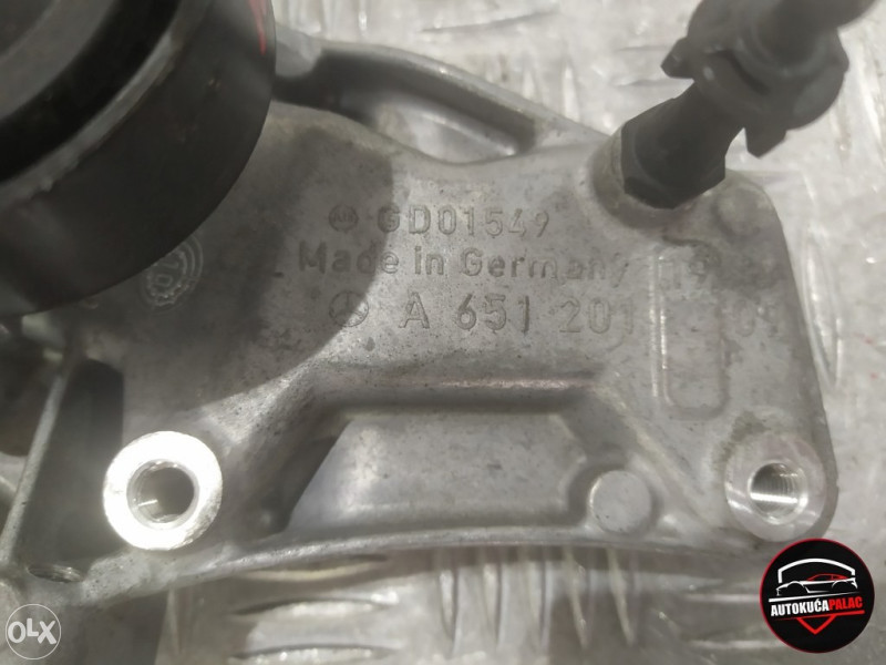 NOSAČ ALTERNATORA Mercedes W204 2011 A6512011909 NM806
