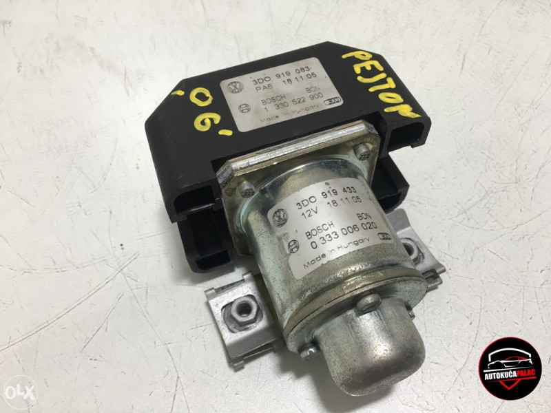 RELAY AKUMULATORA VW PHAETON 3D0919433 E8028