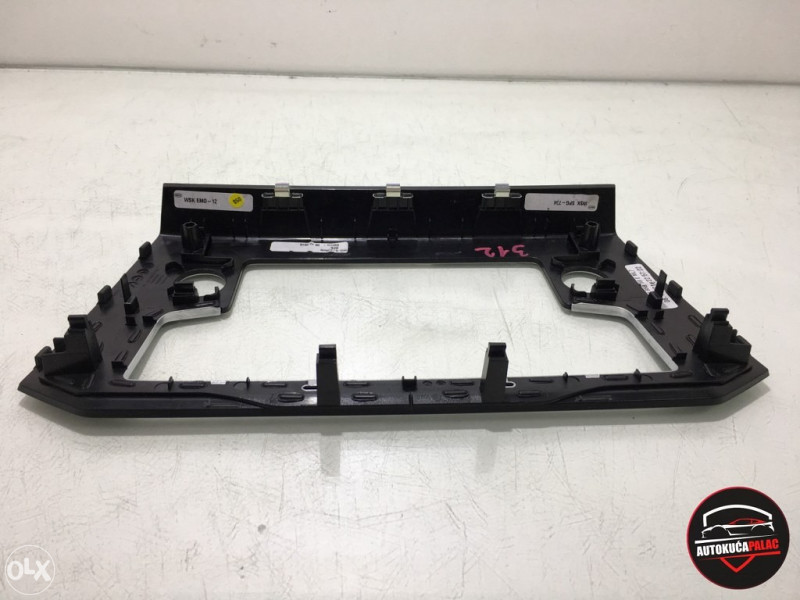 Blenda Volkswagen PASSAT 8  3G2858069E F8727 BLENDA SR