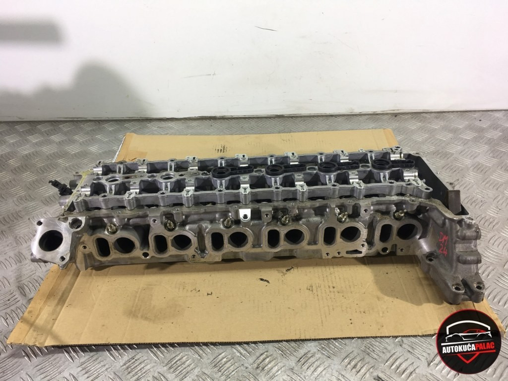 GLAVA MOTORA BMW G11 G12 7  8598486 DM24 OŠTEĆENA B57 3.0D