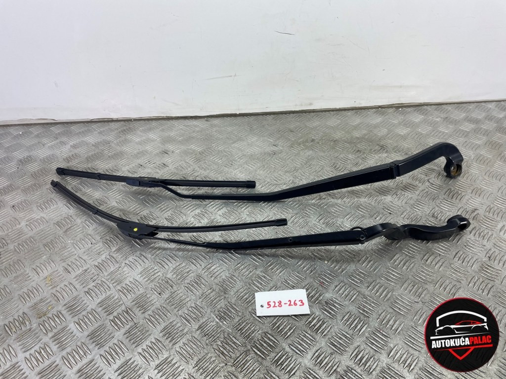 RUKA BRISAČA PREDNJA ROVER RANGE SPORT L494 528-263