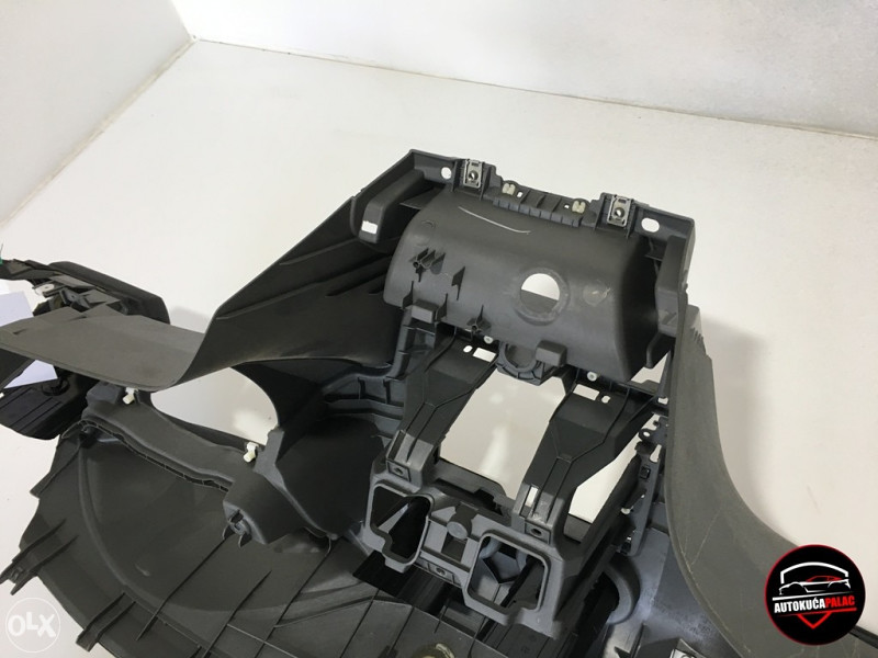 Instrument tabla KOMPLETNA Ford FOCUS 2004-2011 TA64