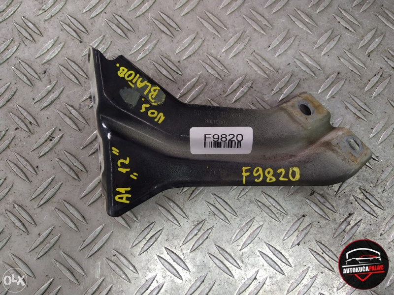 Nosač Audi A1 10-18 8X0821136A F9820 NOSAČ BLATOBRANA