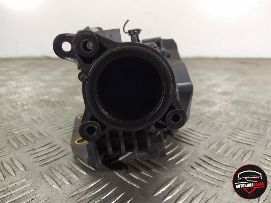 KLAPNA GASA NISSAN QASHQAI 13-21 A2C53350932 435-13