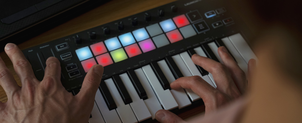Klavijatura LAUNCHKEY mini mk3 DJ MDI LAUNCH KEY