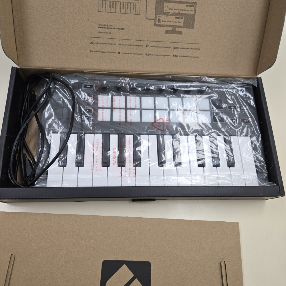 Klavijatura LAUNCHKEY mini mk3 DJ MDI LAUNCH KEY