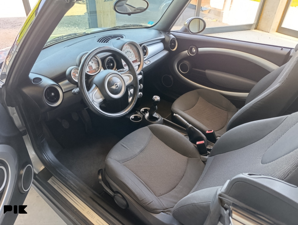 MINI Cooper Cabrio 1.6 ben 2010 god